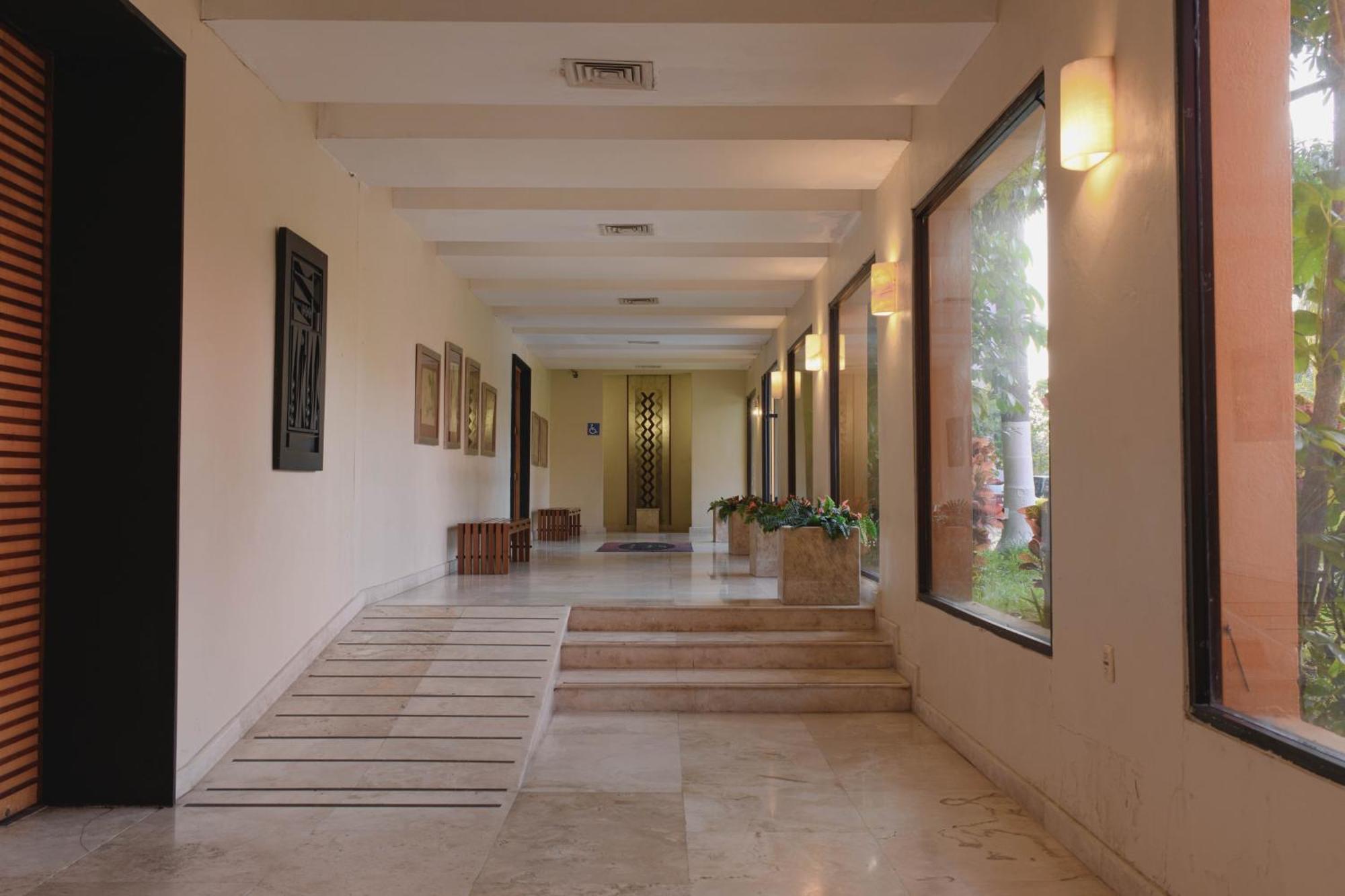 Hotel Terranova Coatzacoalcos Dış mekan fotoğraf Interior of the museum